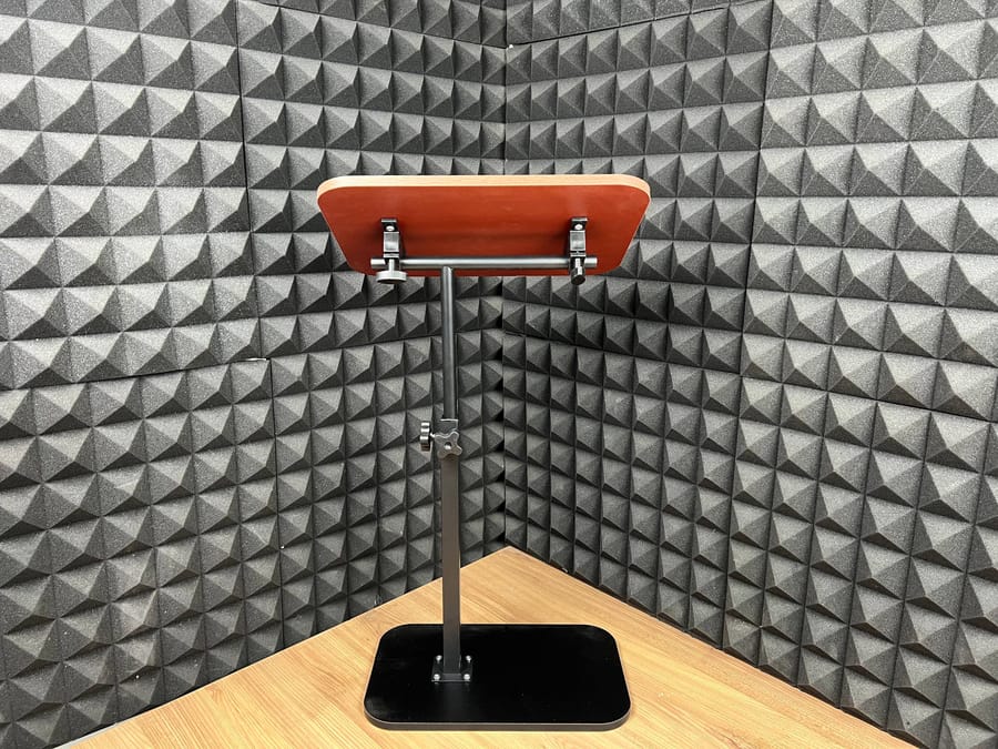 ميز وطاولة لابتوب بتصميم قابل للتعديل — صورة 6