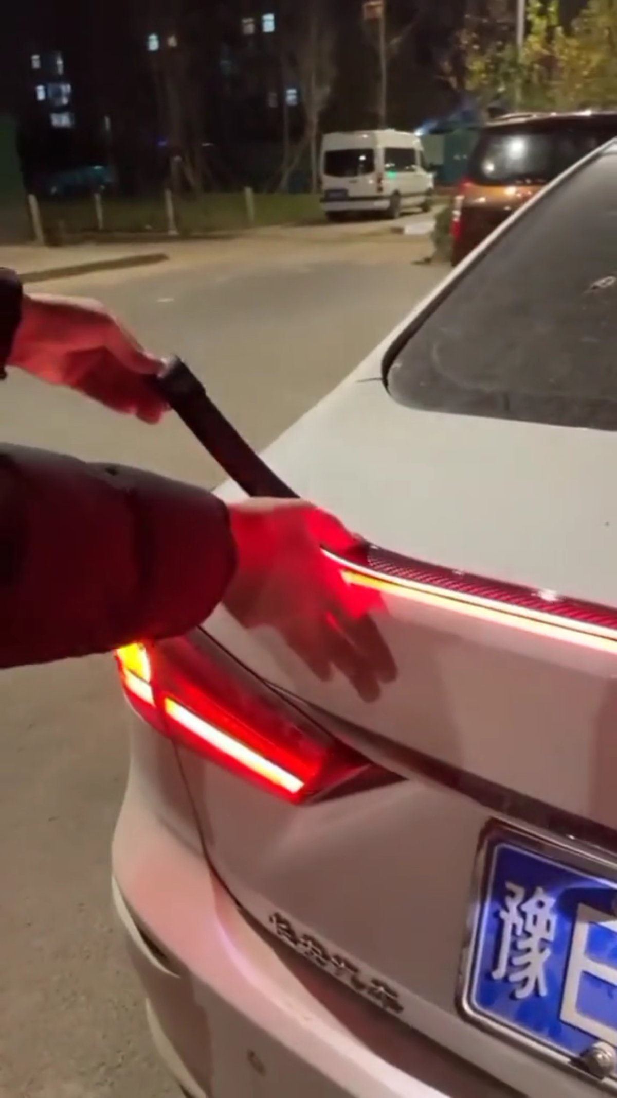 سطاب لايت خلفي جوكر كاربون مع اشاير - 11